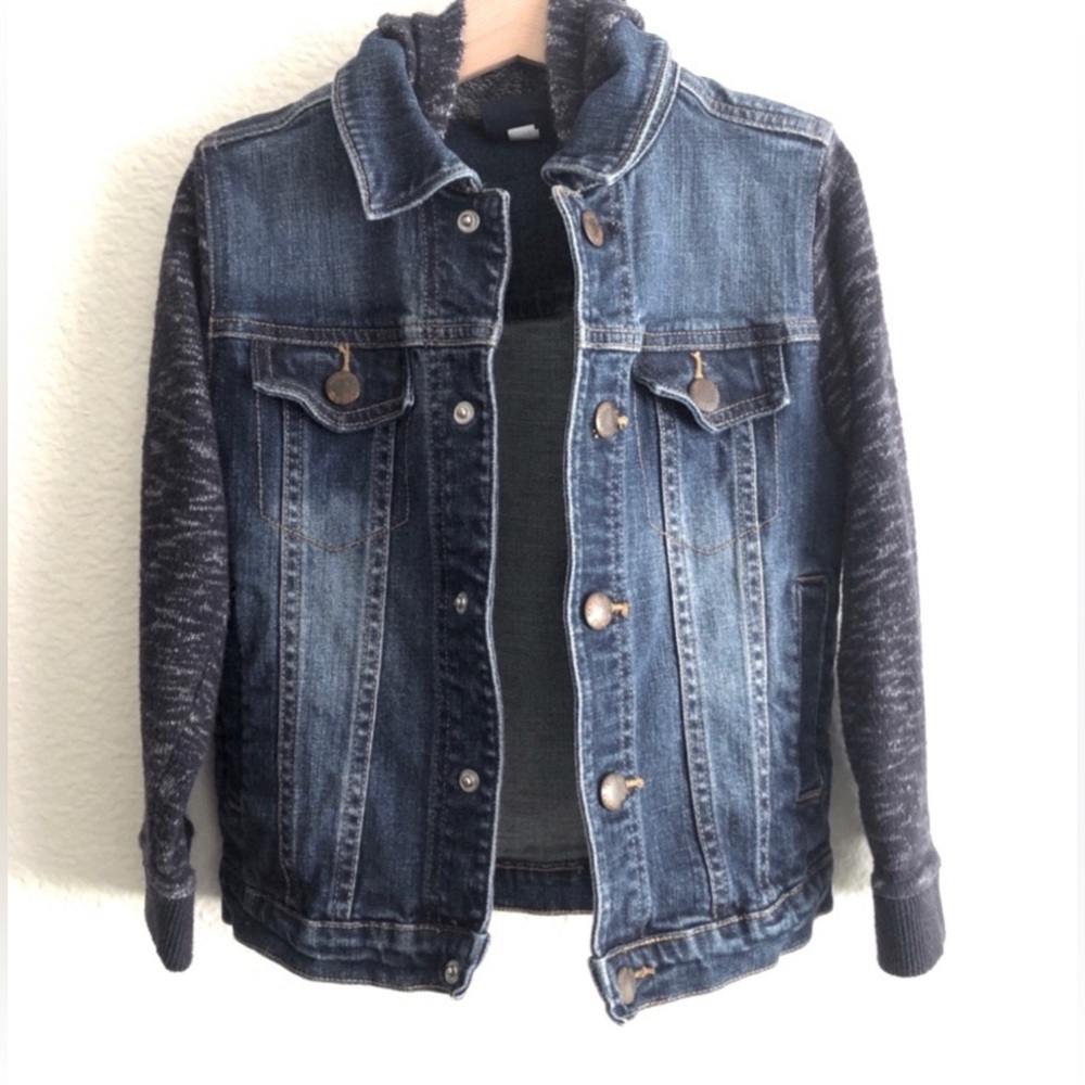 OshKosh B’ gosh Denim Hoodie Jacket Size 5T Boy/Girl Unisex